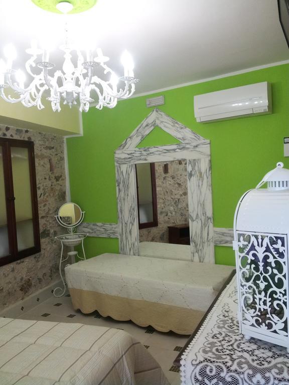 Olimpo Palace Affittacamere Scilla Habitación foto